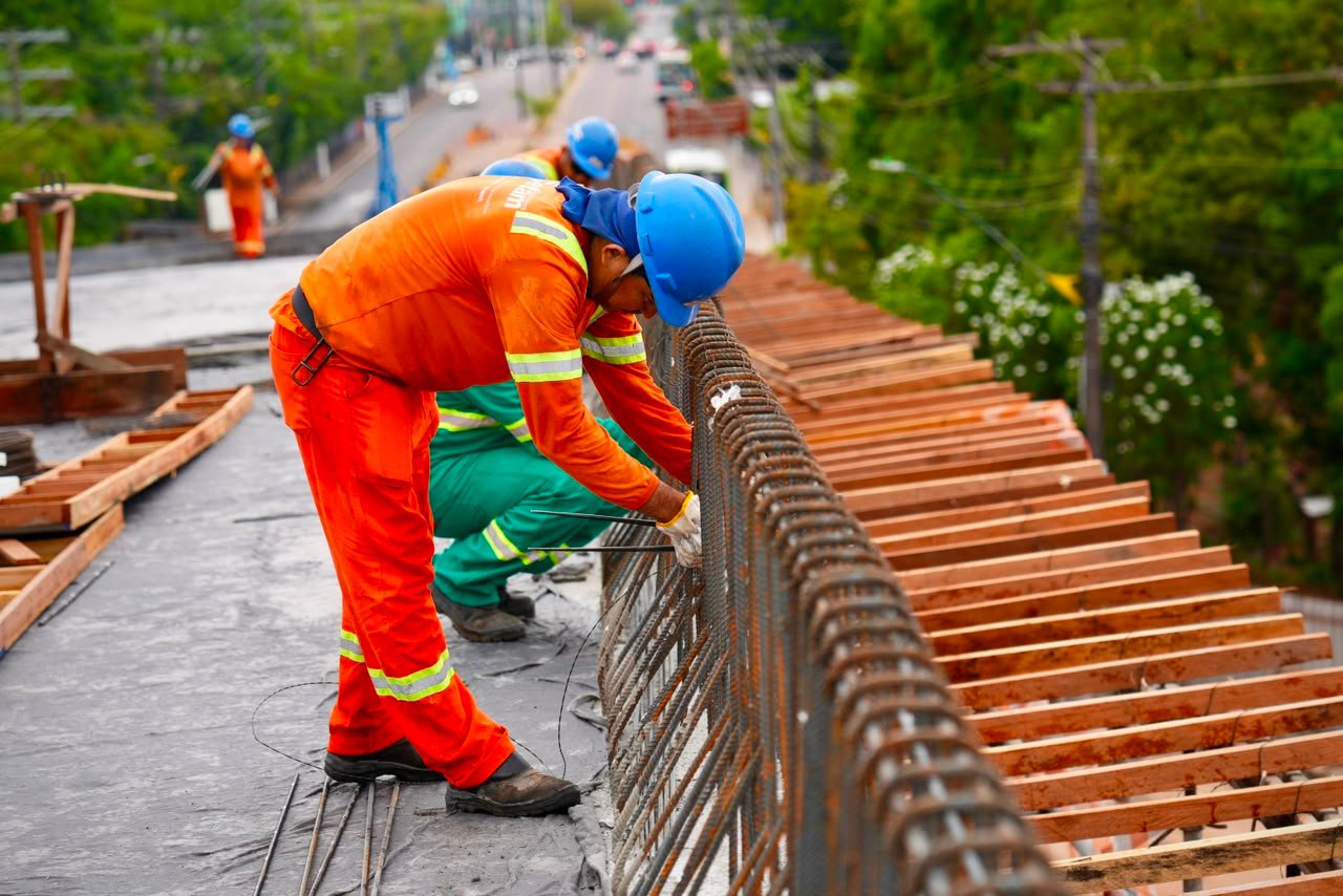 Manaus acelera obras durante o verão amazônico