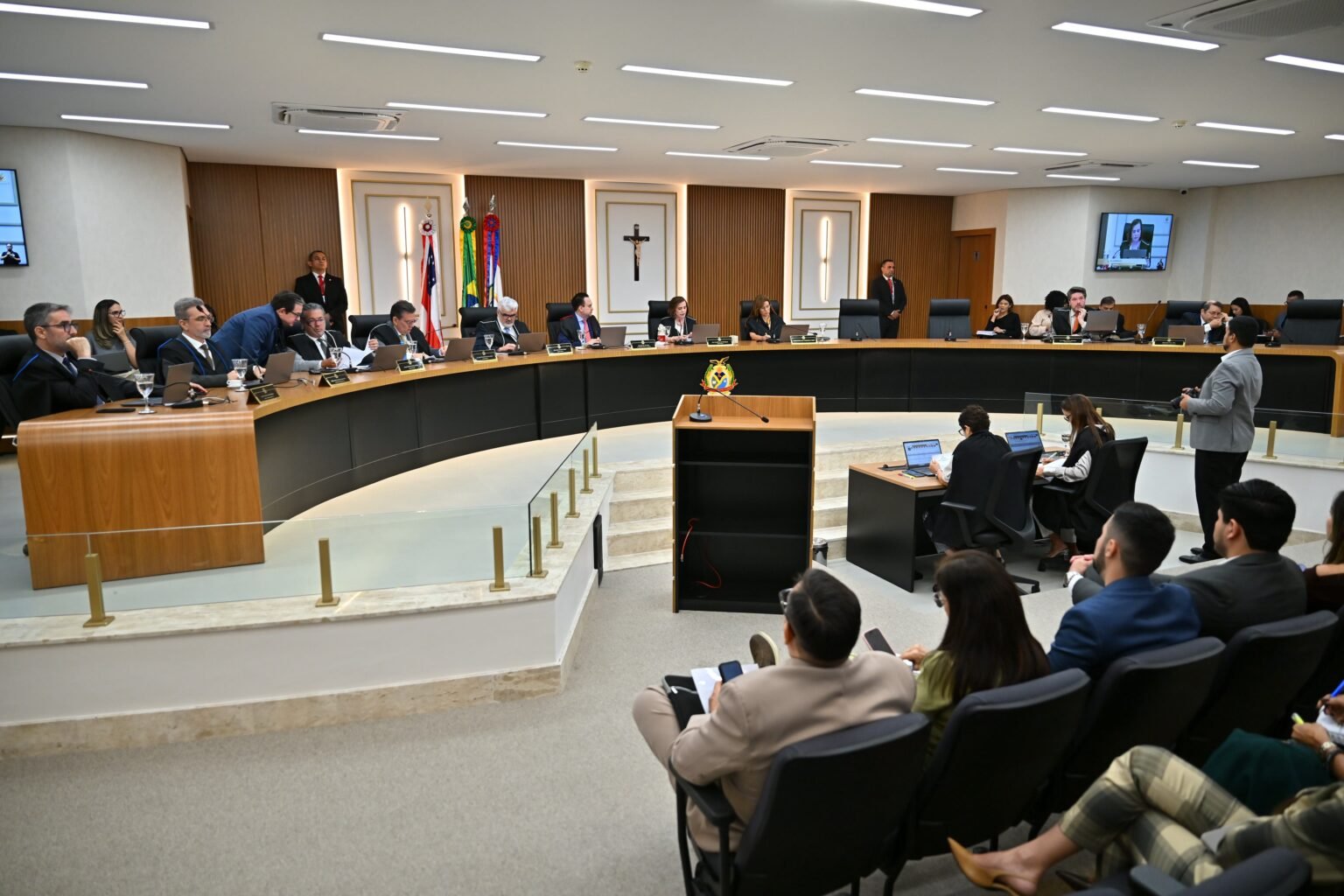 TCE-AM reforça dever de comprovar uso de recursos públicos
