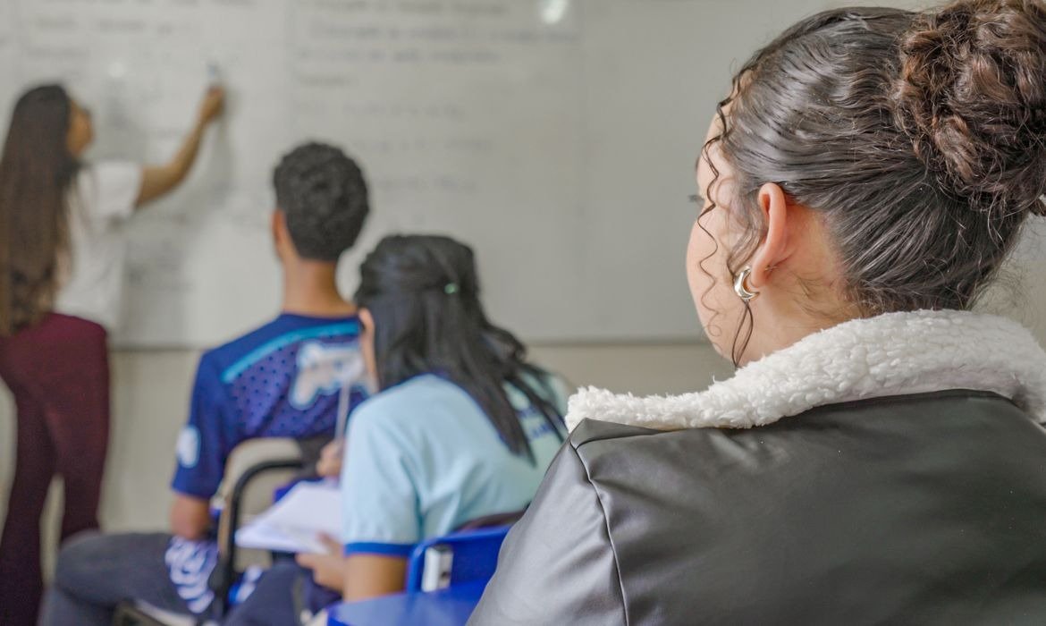 Ideb reforça necessidade de investir em educação