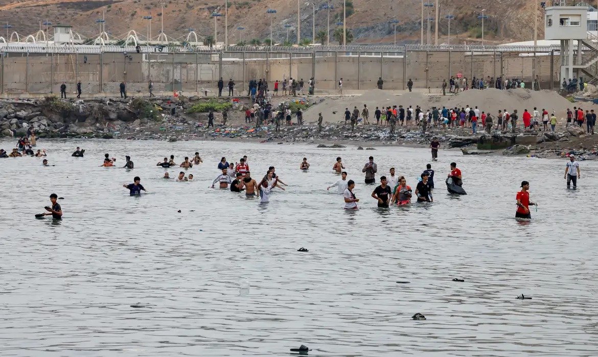 Espanha quer proteger migrantes contra desinformação