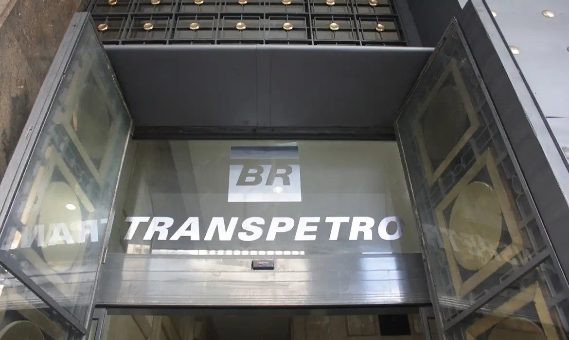 Transpetro abre concurso para ampliar quadro
