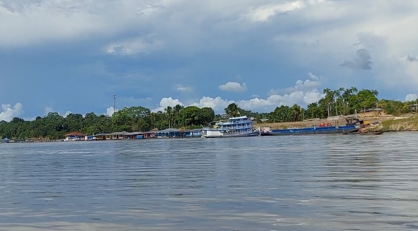 São Paulo de Olivença decreta emergência por baixa do Solimões