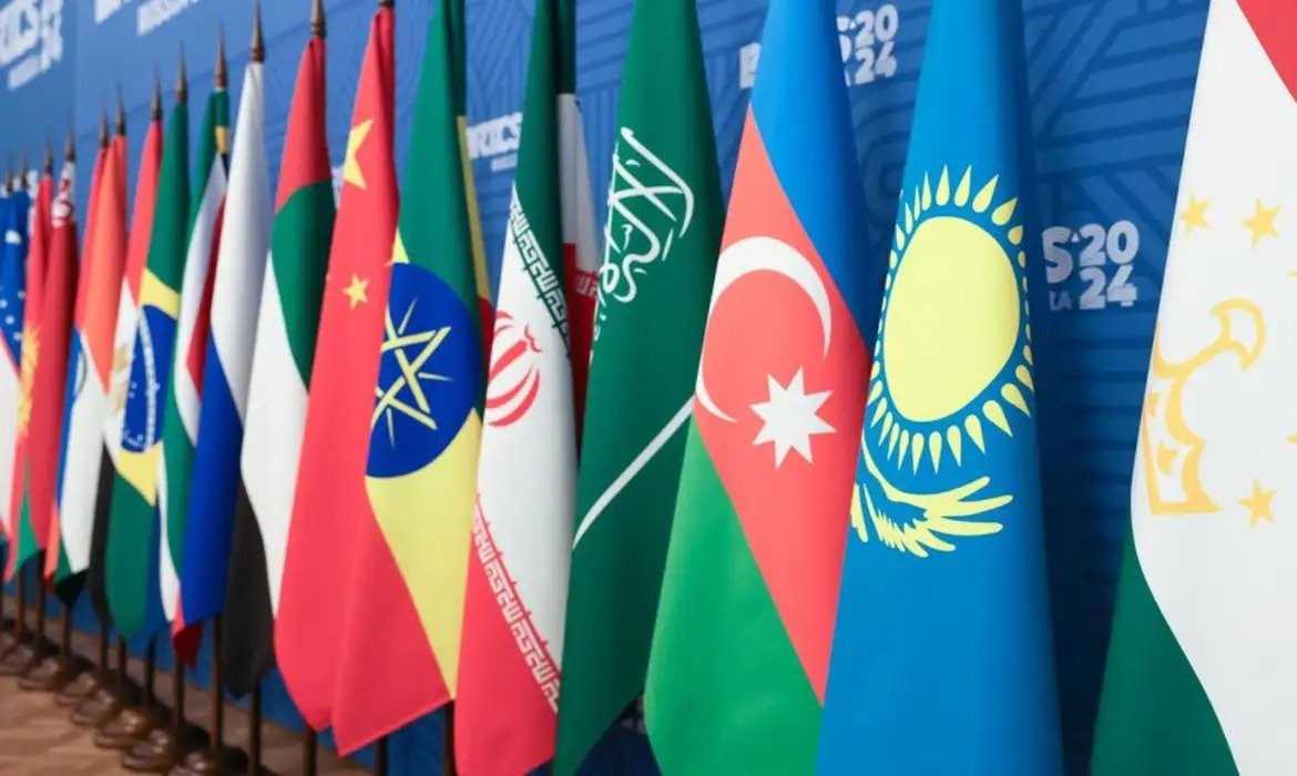 Brics realiza 18ª cúpula na Índia com debates sobre economia e diplomacia