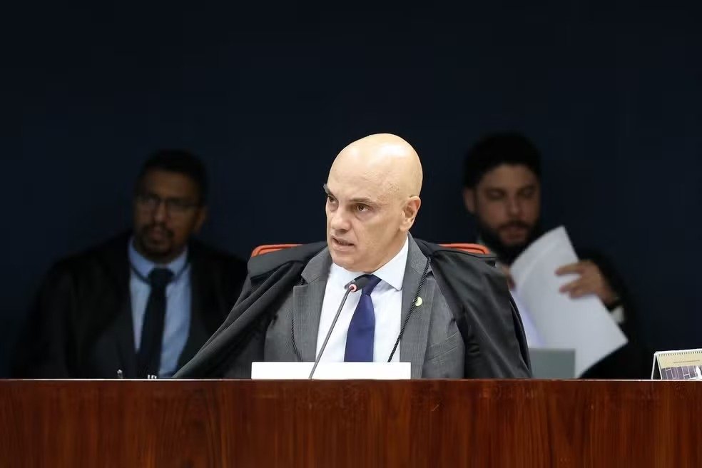 Fachin retira Moraes da condução do inquérito das fake news no STF