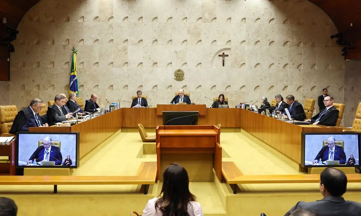 Relatório da PF sobre Moraes chega ao plenário e Fachin pede serenidade