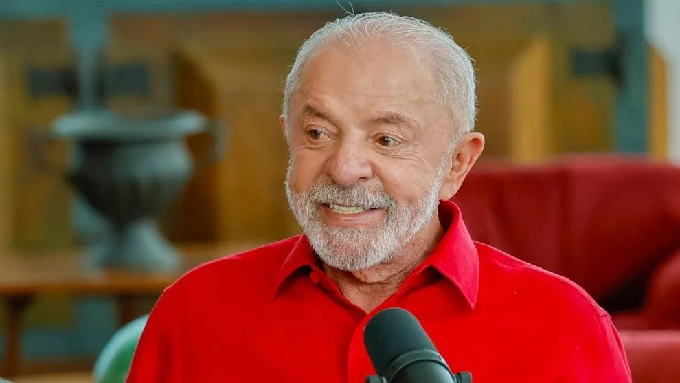 Lula assina reajuste de 15% para beneficiários do Bolsa Família