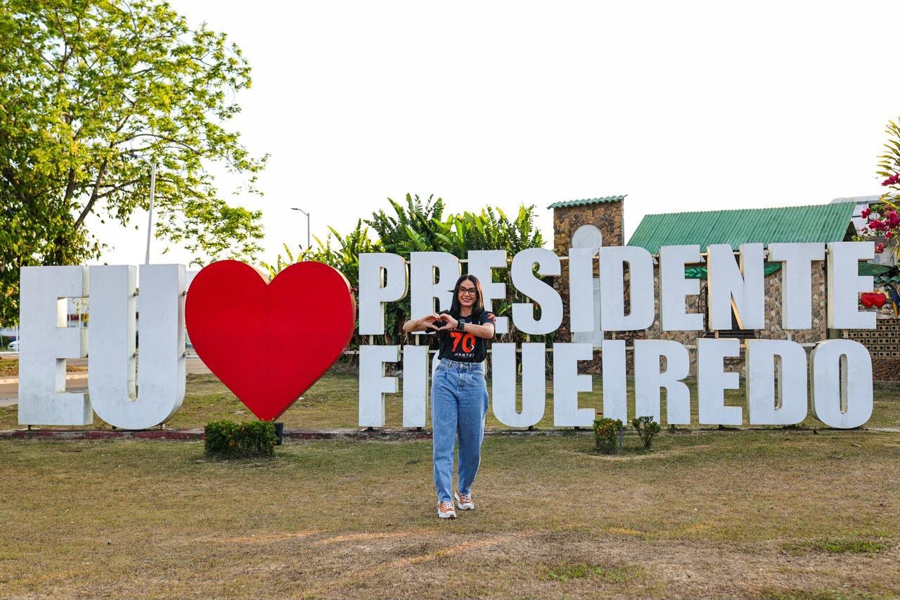 Shádia participa de carreata e fala sobre turismo em Presidente Figueiredo