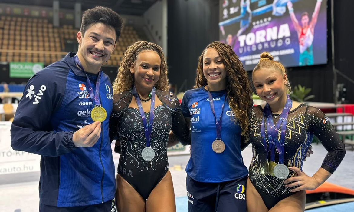 Brasil domina finais e conquista cinco medalhas no domingo